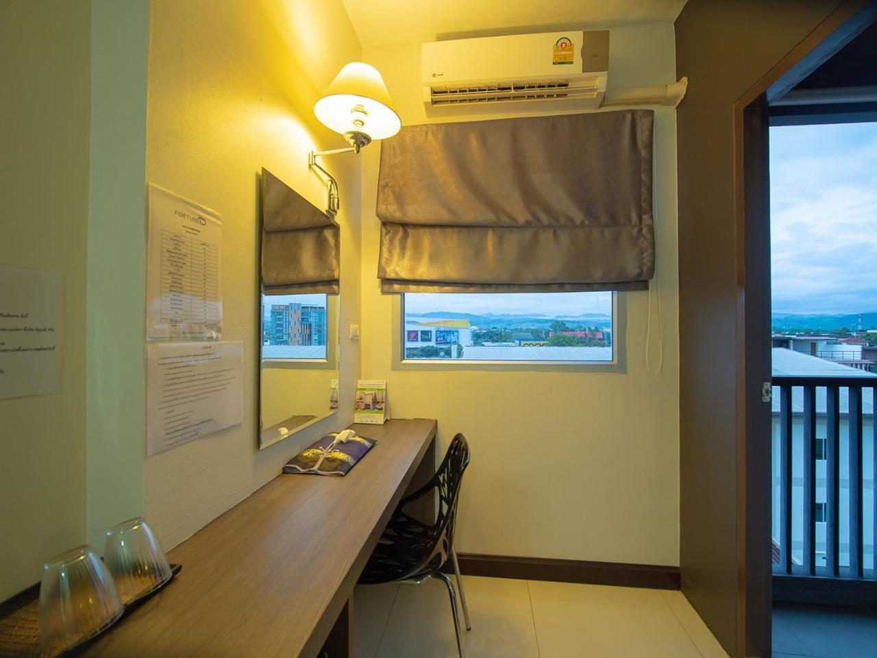 Fortune D Hotel Maesot Mae Sot Esterno foto