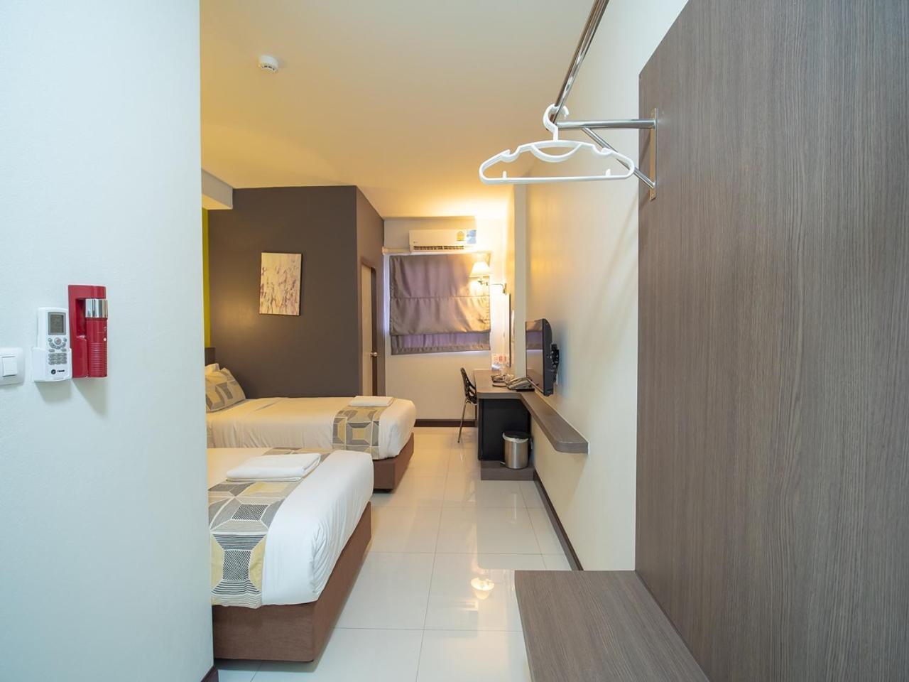 Fortune D Hotel Maesot Mae Sot Esterno foto